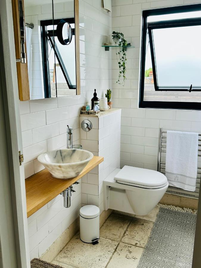 Heathers Loft Space Apartment London Exterior photo